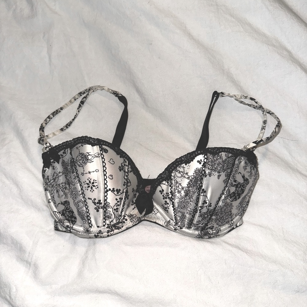 Victorias Secret Sexy Little Things Balconette Bra 32D